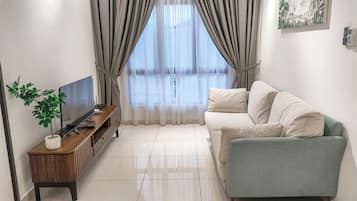 Deluxe Apartment, Non Smoking, Mountain View | Living area