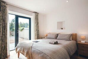 5 chambres, fer et planche à repasser, lit parapluie, Wi-Fi gratuit