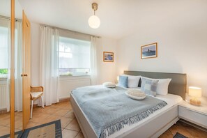 1 bedroom, iron/ironing board, travel crib, free WiFi - Ostsee-Quartett - 22 - charming domicile with terrace (Zinnowitz)