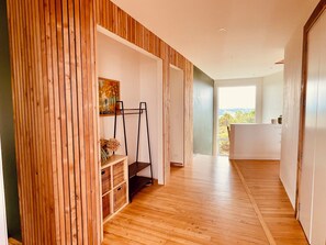 Interior - Matakana View- Treetop retreat in Matakana (Whangaripo)