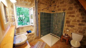 Family Cottage, Patio, Mountain View | Bathroom