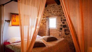 Family Cottage, Patio, Mountain View | Free WiFi