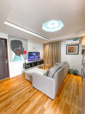 Living room - Peaceful Abuja Retreat - 1 Bedroom Private Apartment (Abuja)