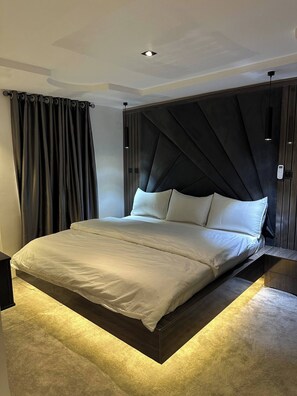 Apartment, 1 Bedroom, Smoking, Balcony | 1 bedroom - Peaceful Abuja Retreat - 1 Bedroom Private Apartment (Abuja)