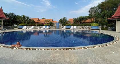 Pool Villa Palmtree Residence