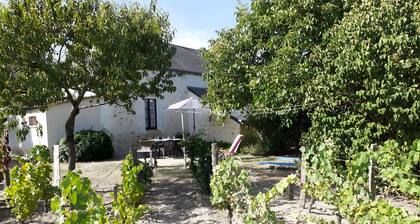 Maison de Vacances 'La BonnetiÚre' avec Terrasse Privée, Jardin Commun et Wi-Fi