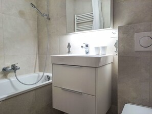 Towels - Apollo 2 by Interhome (Verbier)
