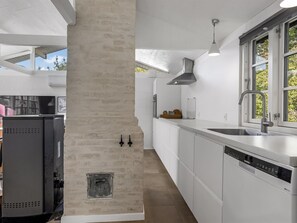 Réfrigérateur, micro-ondes, lave-vaisselle