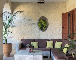 Luxury Villa, 4 Bedrooms, Private Pool, Courtyard View | Living area - Nicole Villa (Apokoronas)