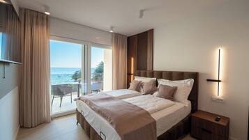 In-room safe, iron/ironing board, free WiFi, bed sheets