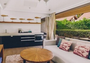 Classic Villa | Living area | 32-inch flat-screen TV with cable channels - Zaya Beach Club & Resort (Koh Samui)