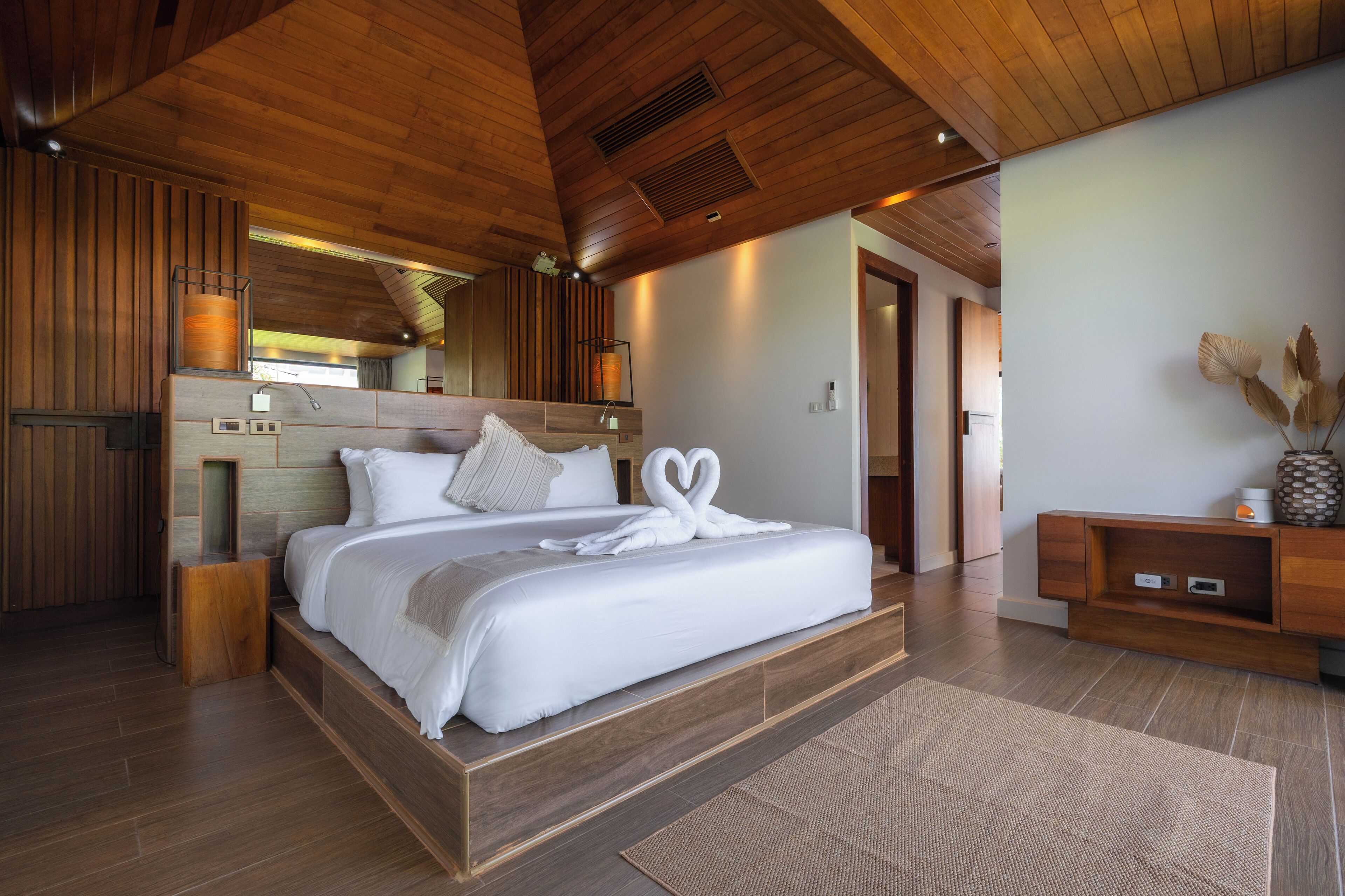 Luxury Villa, Beach View | Premium bedding, in-room safe, desk, iron/ironing board