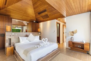 Villa Luxe, vue plage | Literie de qualité supérieure, coffres-forts dans les chambres, bureau