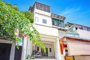 Ảnh chưa phân loại, 4 trong số 14 ảnh, nút