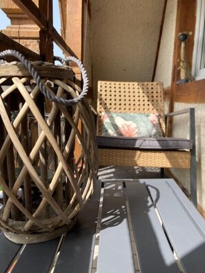 Suite, balkon, uitzicht op tuin | Balkon