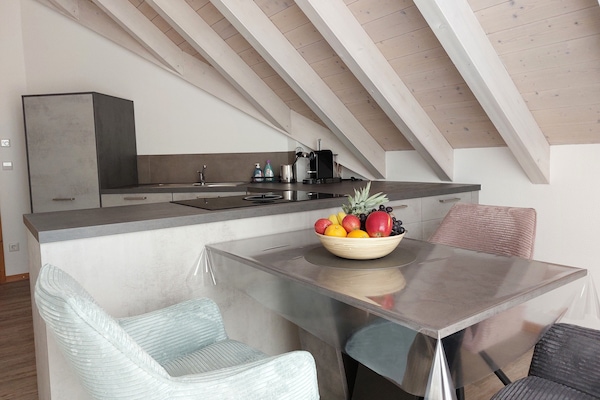 Refrigerador, horno, parrilla de estufa y lavavajillas