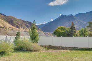 المنطقة المحيطة بالمنشأة