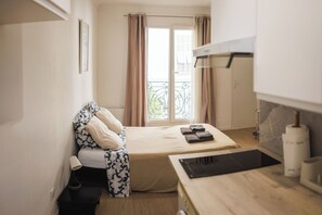 1 chambre, fer et planche à repasser, Wi-Fi, draps fournis