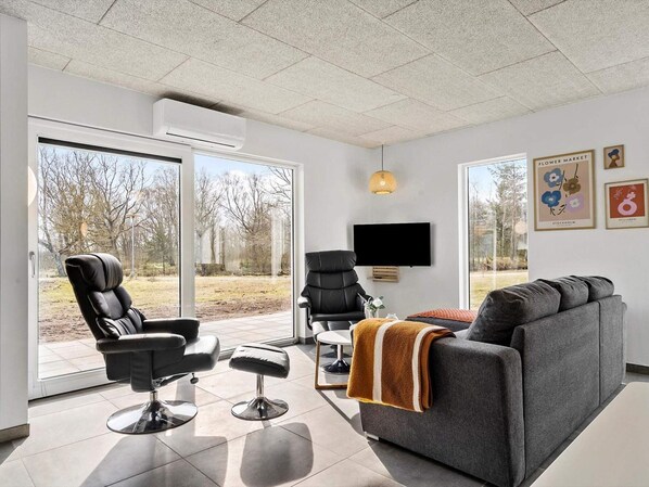 House | Interior - 4 Star Holiday Home in Ringkobing (Ringkobing)