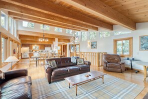 Smart TV, fireplace, table football