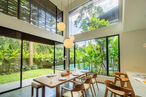 Flat-screen TV - Sebali Ubud Villas by Premier H Asia (Ubud)