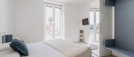 1 chambre, fer et planche à repasser, draps fournis