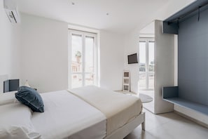 1 chambre, fer et planche à repasser, draps fournis