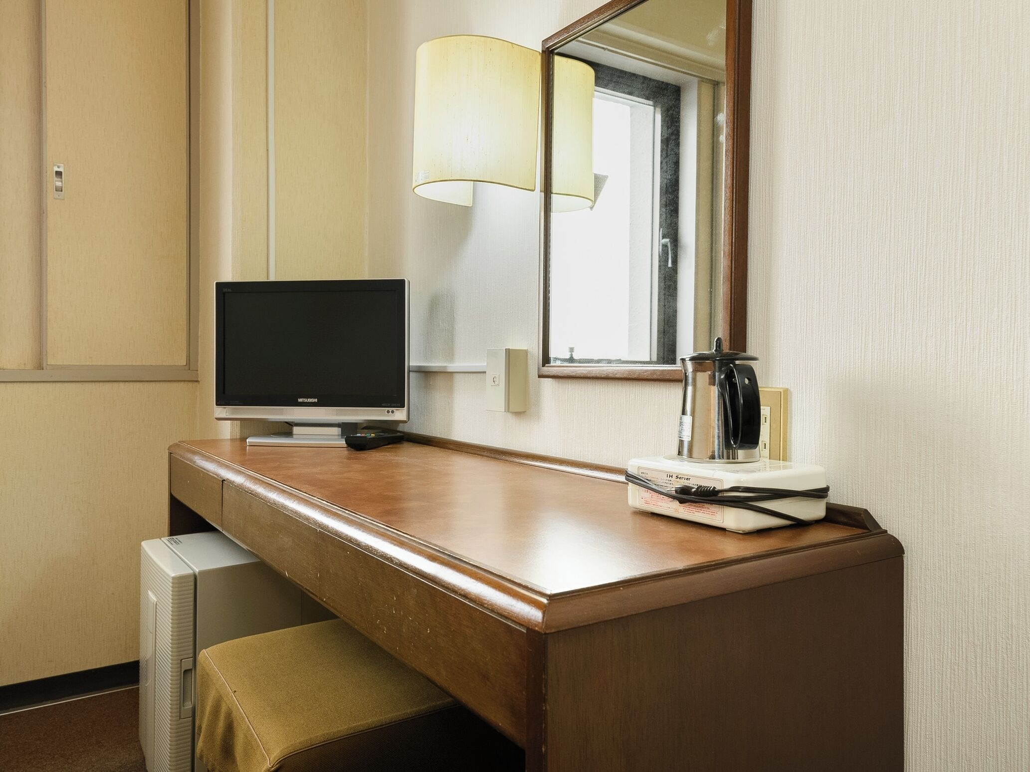 Desk, free WiFi, bed sheets