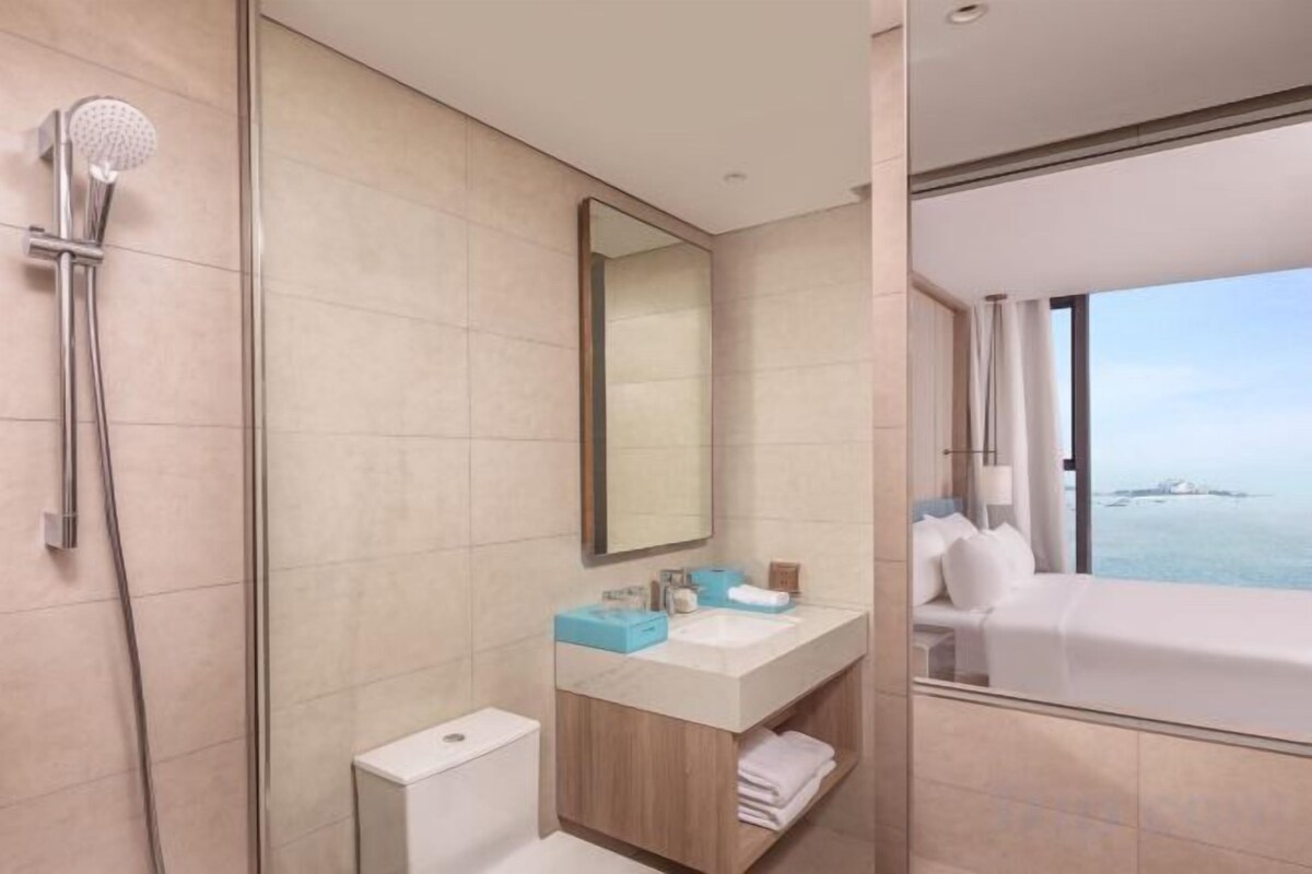 Executive Suite Sea View