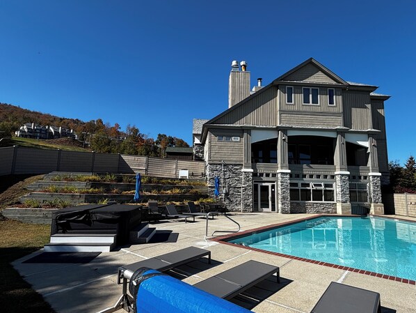 Indoor pool, outdoor pool