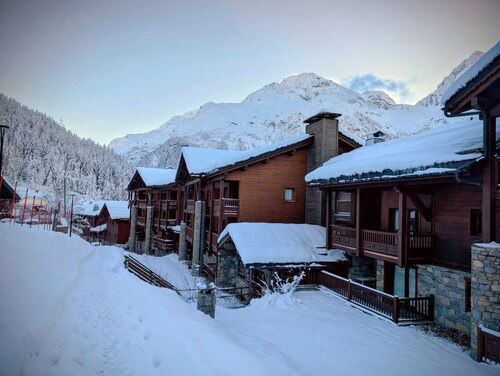 Comfortable, fully-equipped chalet-style duplex in resort center.