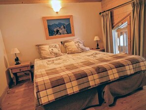 3 chambres, accĂšs Internet, draps fournis