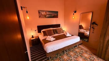 Iron/ironing board, WiFi, bed sheets