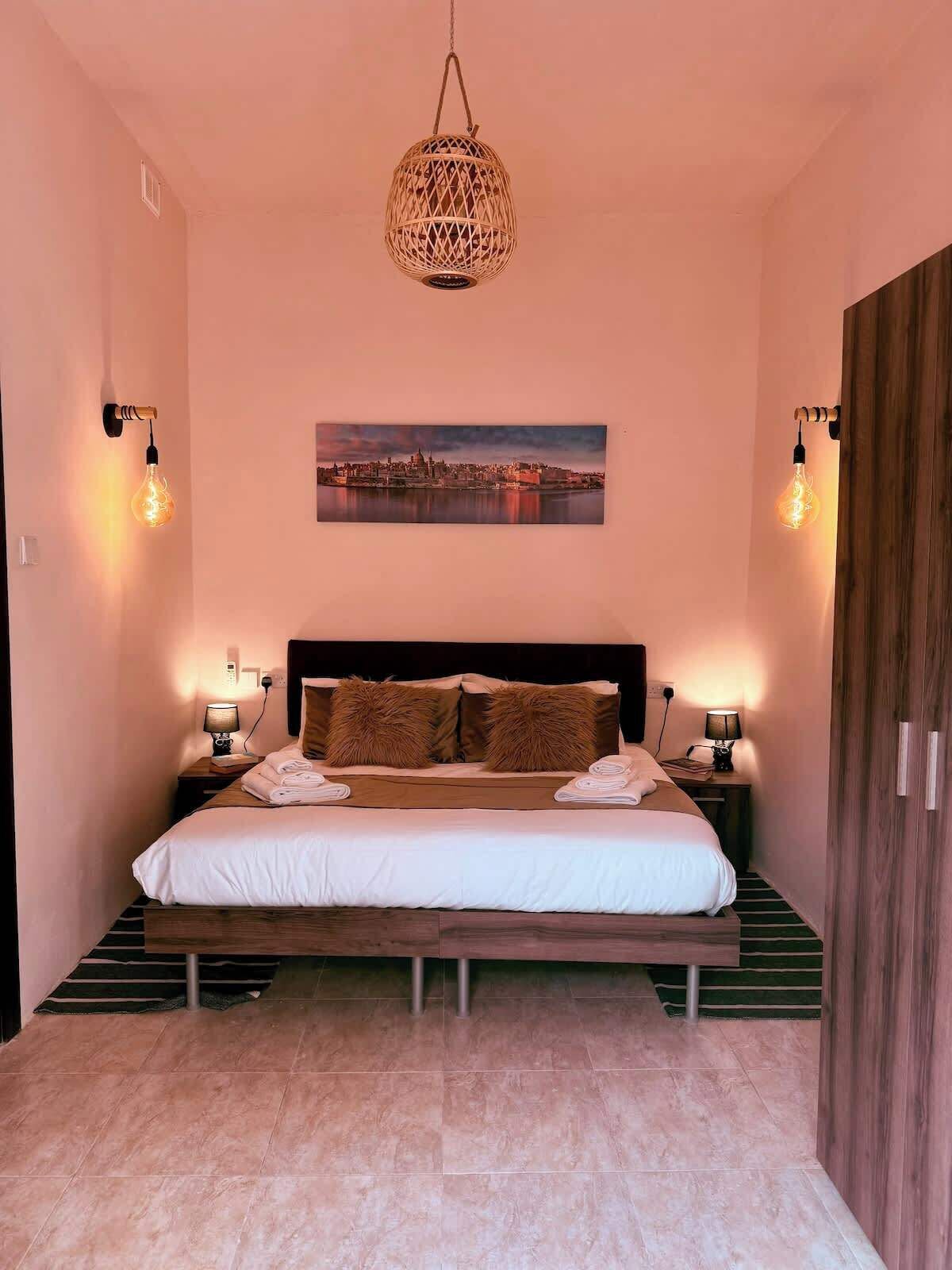 1 bedroom, iron/ironing board, WiFi, bed sheets