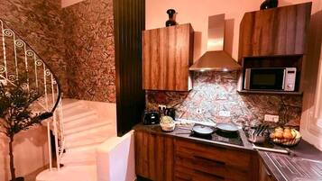Microwave, stovetop, toaster