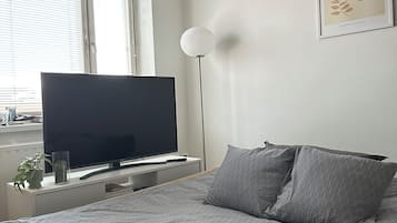 WiFi, bed sheets