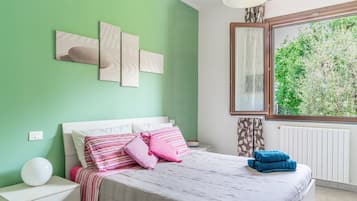 1 Schlafzimmer, BĂŒgeleisen/BĂŒgelbrett, WLAN, BettwĂ€sche