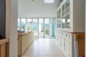 Interior - Art House ground and lower ground floor (Bathwick)