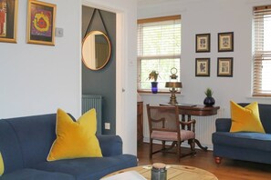 Televisión y chimenea 