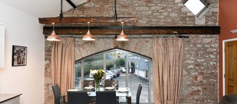 Strawberry Line, flat 1