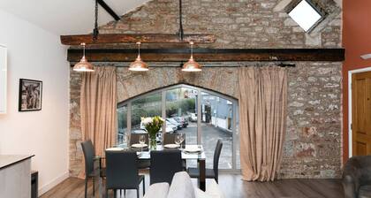 Strawberry Line, flat 1