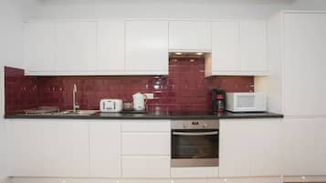 Microwave, oven, coffee/tea maker, toaster