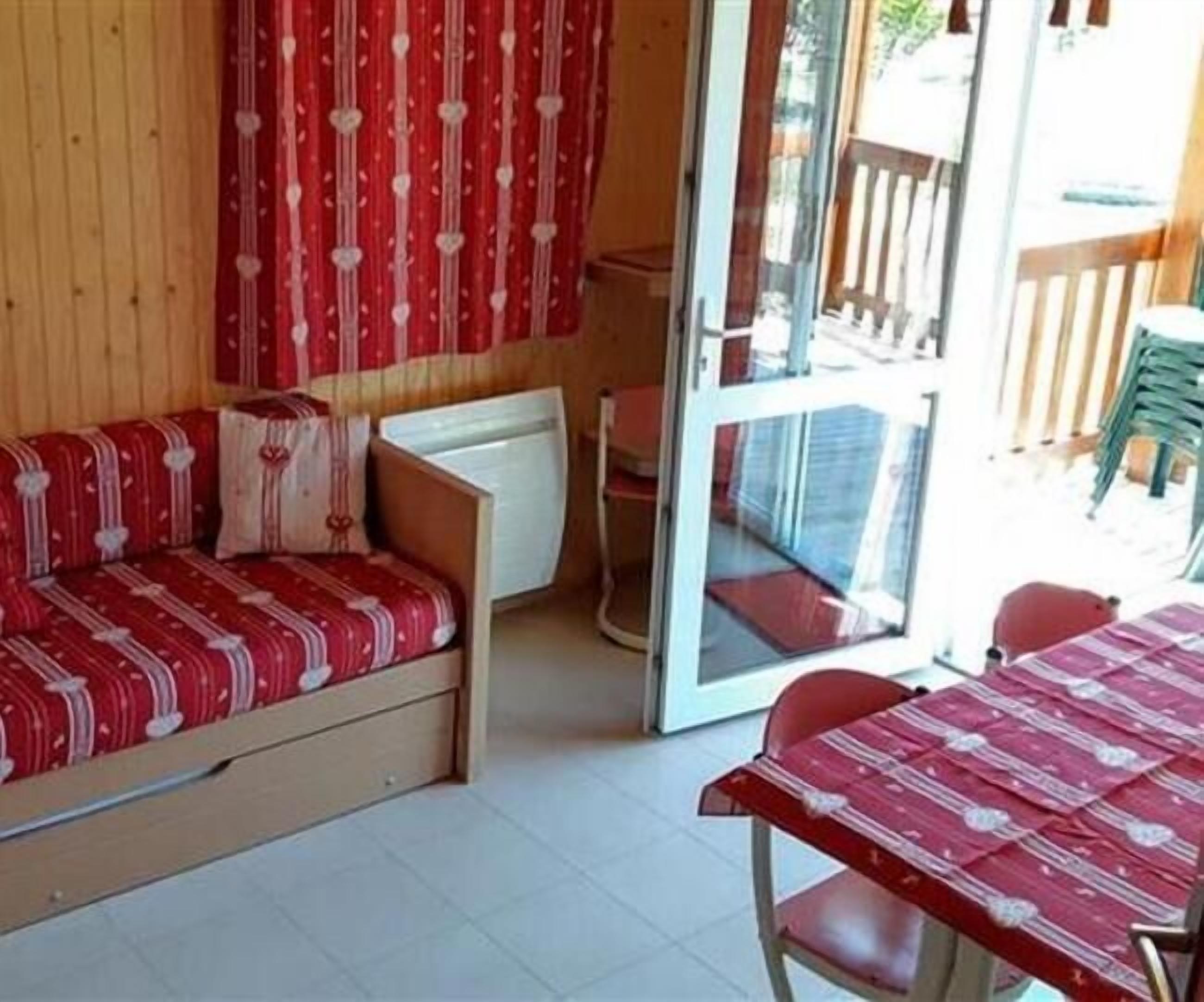 Chalet | Living area