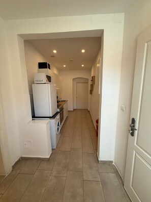 Basic-Apartment | Eigene Küche