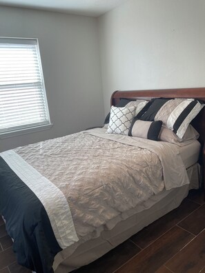 Unclassified image, 5 of 13, button