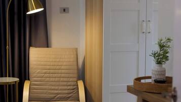 Hus - 4 sovrum - rökare - balkong | Vardagsrum