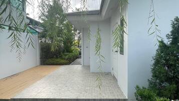 House, 4 Bedrooms, Smoking, Balcony | Exterior