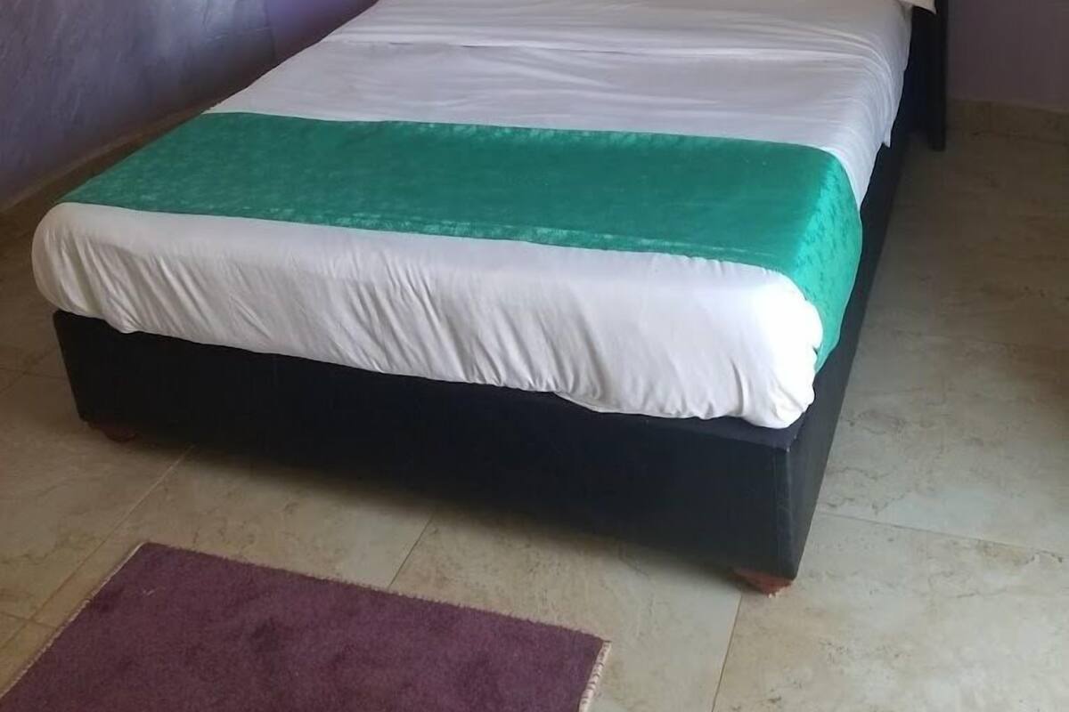 Deluxe Double Room, Garden View | Free WiFi, bed sheets