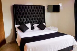 Family Cottage, Garden View | Free WiFi, bed sheets