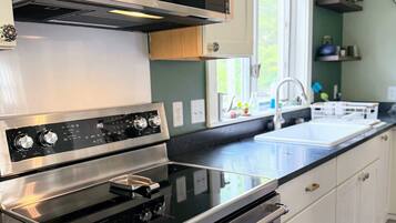 Microwave, oven, stovetop, dishwasher